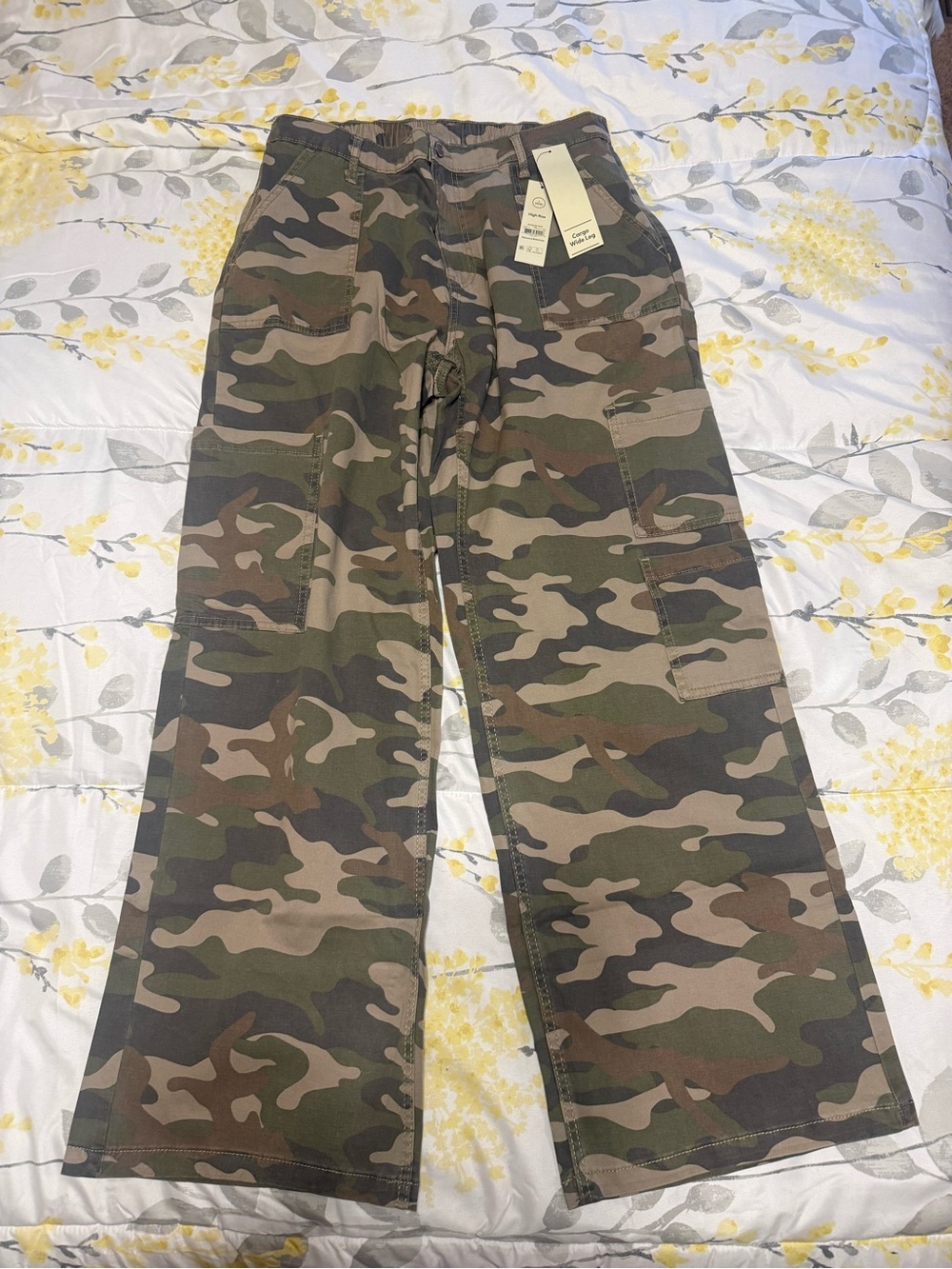 No Boundaries Women's (Sz 12/14) Wide Leg Camo Pants - Green/Brown
